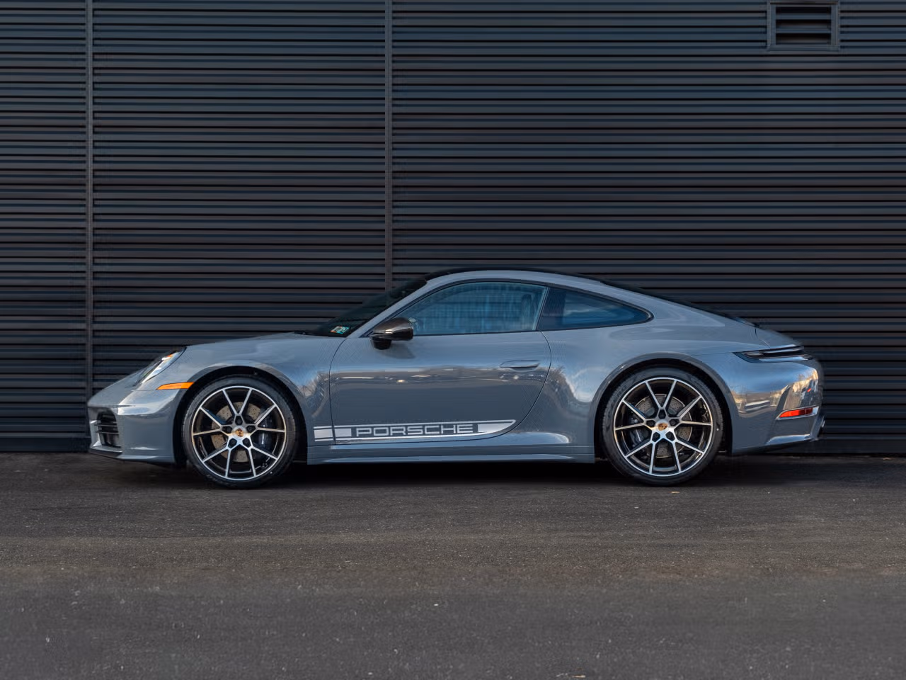 2026 Porsche 911 - Photo 12