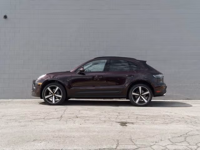 2026 Porsche Macan Base - Photo 11