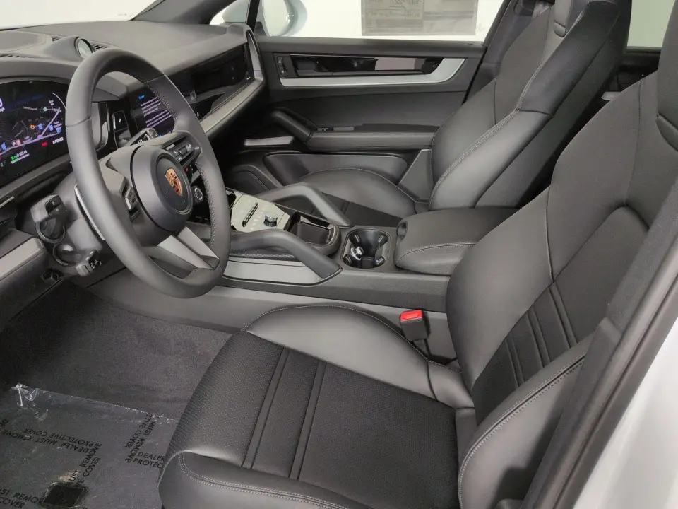 2026 Porsche Cayenne Coup E-Hybrid - Photo 39