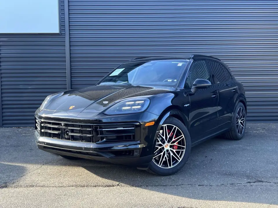 2026 Porsche Cayenne S E-Hybrid - Photo 7