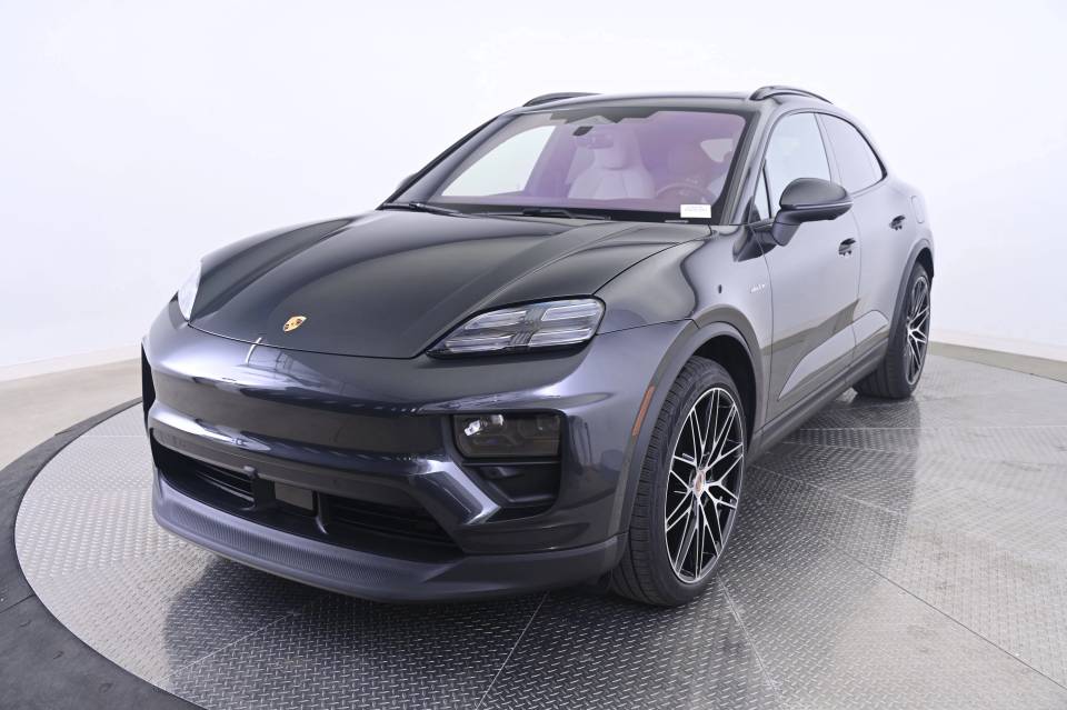 2026 Porsche Macan
