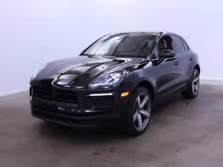 2024 Porsche Macan's photo