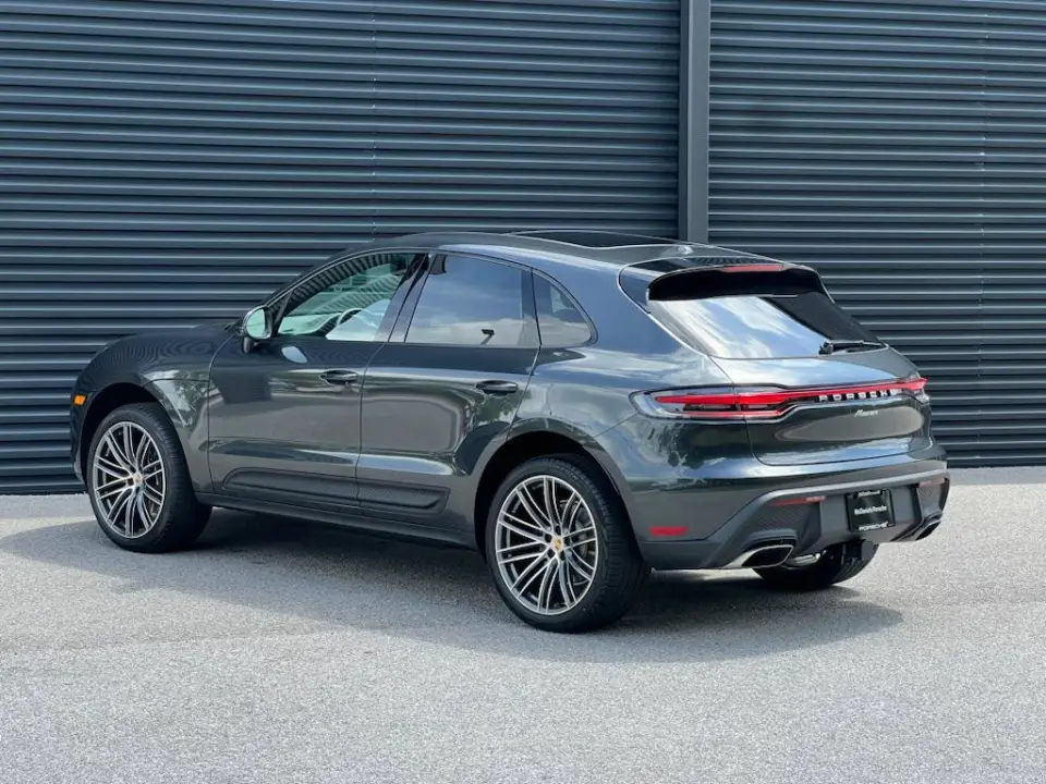 2025 Porsche Macan Base - Photo 23