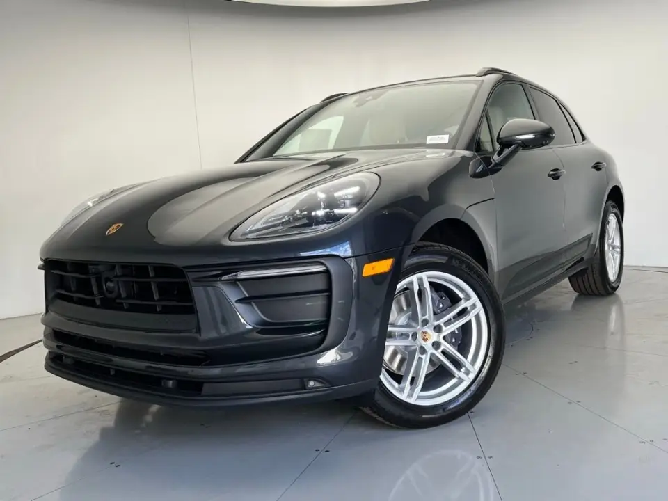 2026 Porsche Macan T - Photo 7