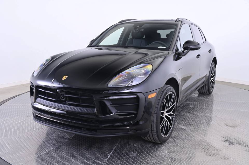 2026 Porsche Macan