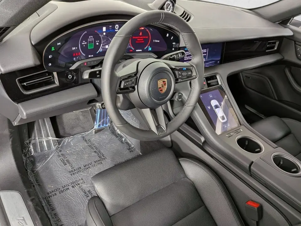 2026 Porsche Taycan Base - Photo 31