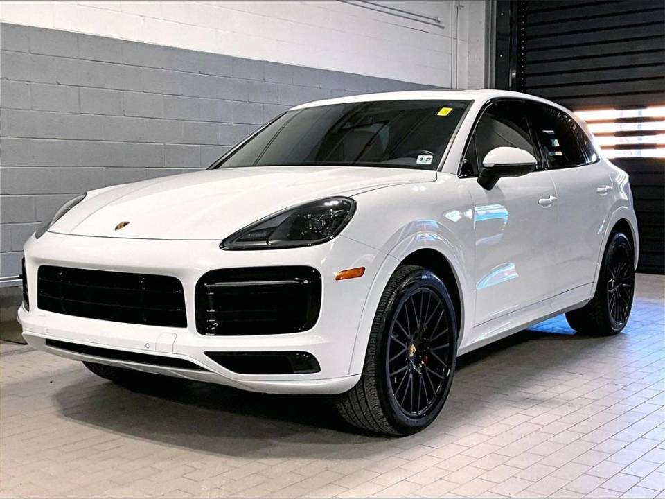 2023 Porsche Cayenne Base