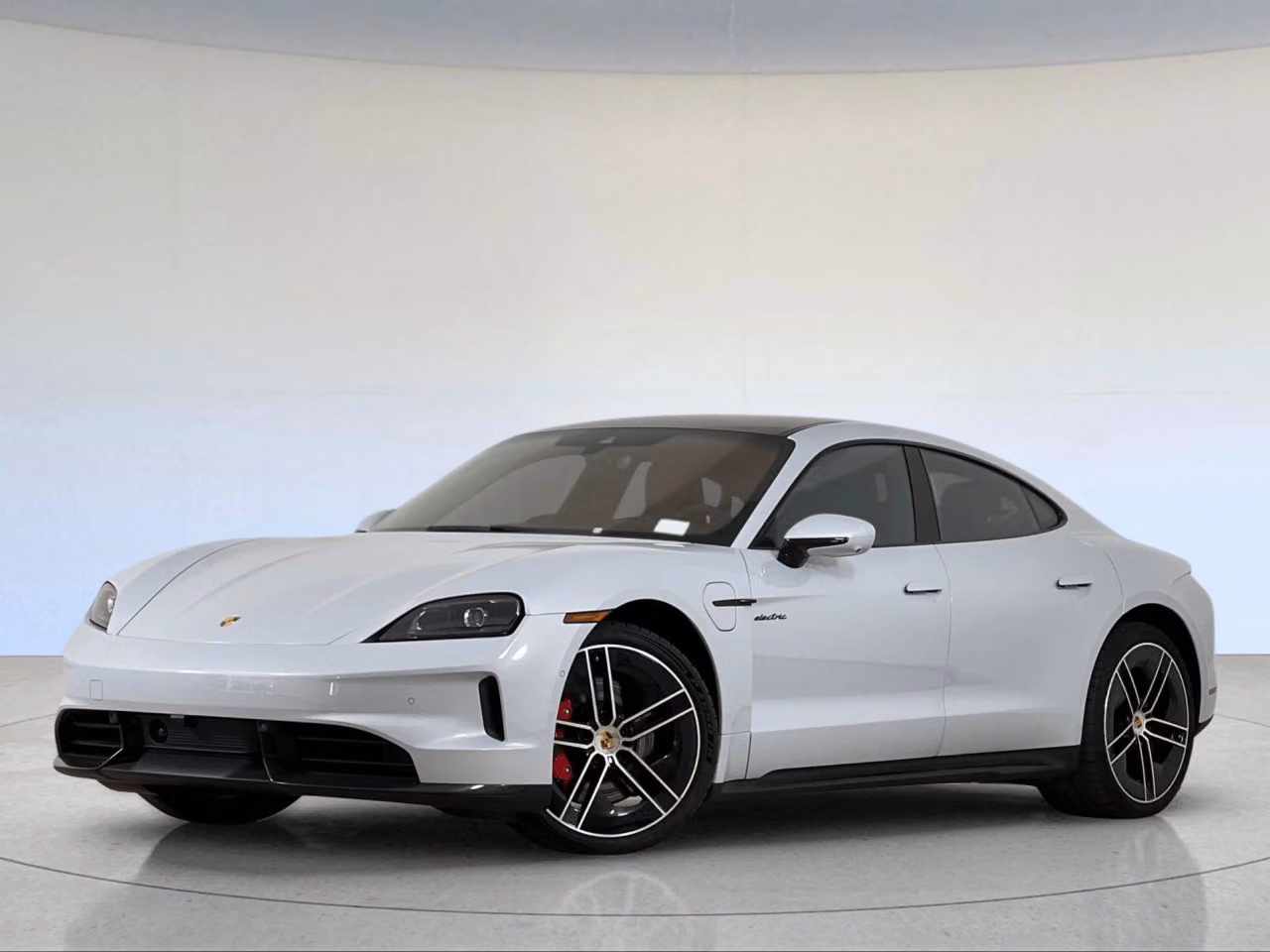 2026 Porsche Taycan GTS - Photo 4