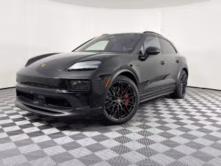 2026 Porsche Macan Macan GTS Electric's photo