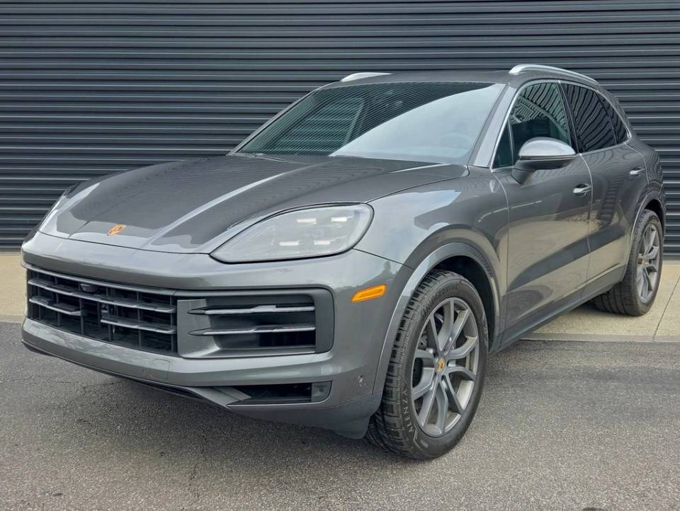 2024 Porsche Cayenne Base
