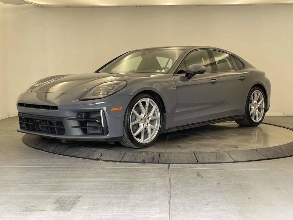 2025 Porsche Panamera