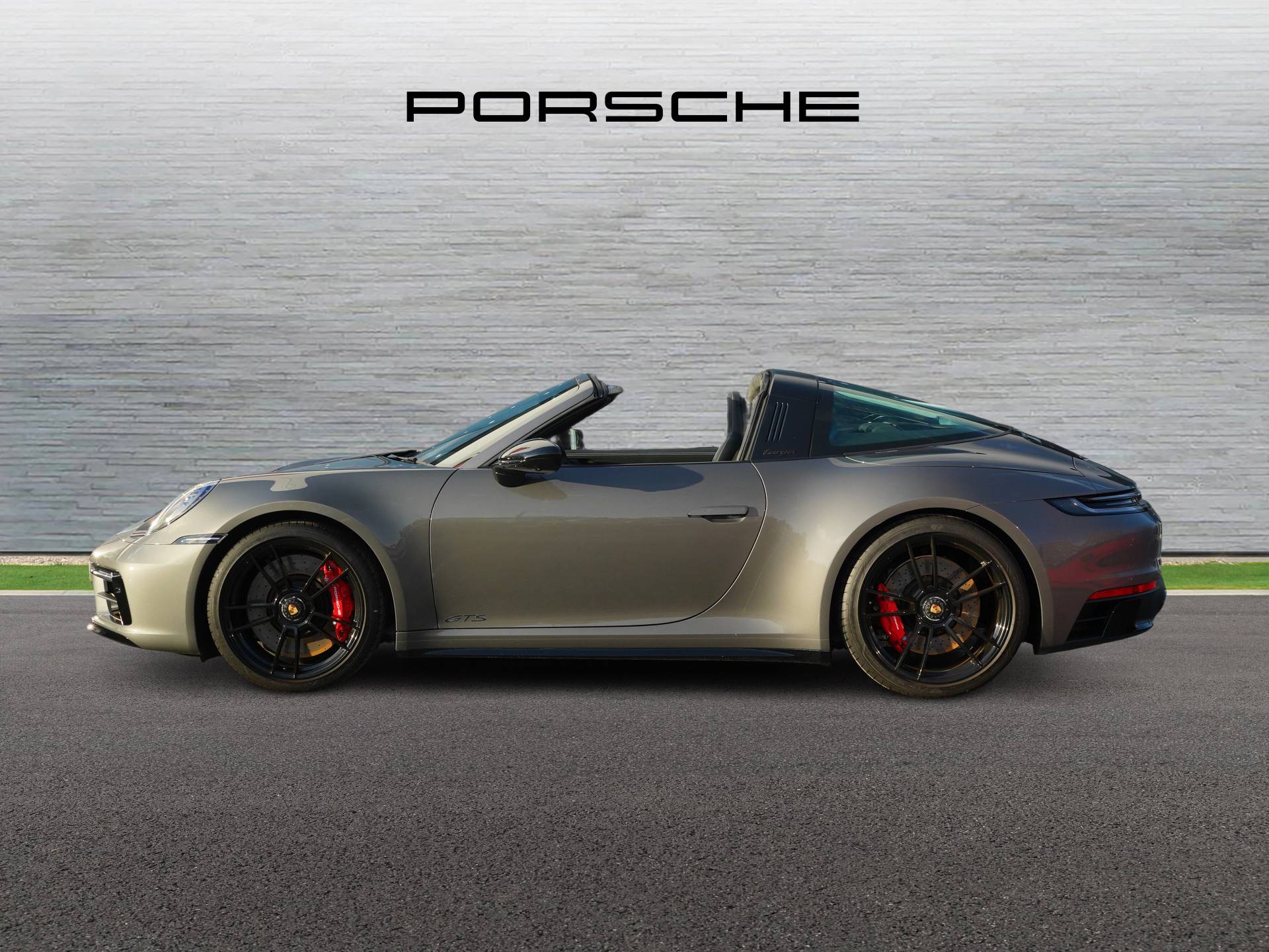 911 Targa 4 GTS, photo 2 of 36