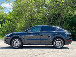 2022 Porsche Cayenne Coup Turbo - Photo 13