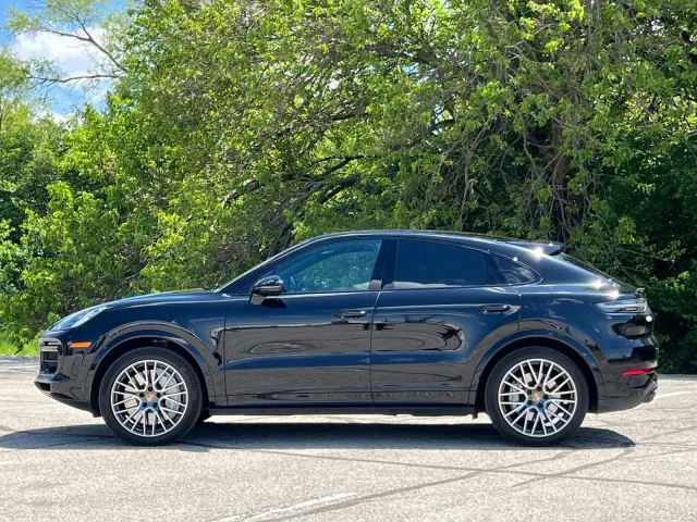 2022 Porsche Cayenne Coup Turbo - Photo 14