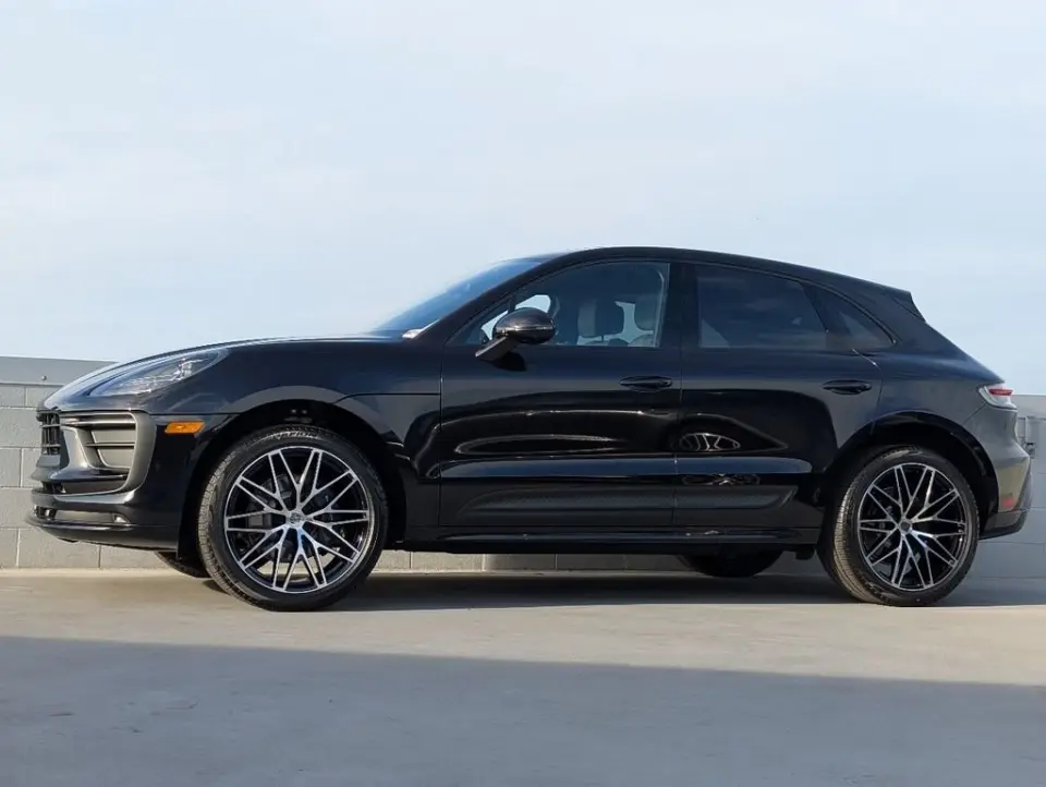 2026 Porsche Macan - Photo 15