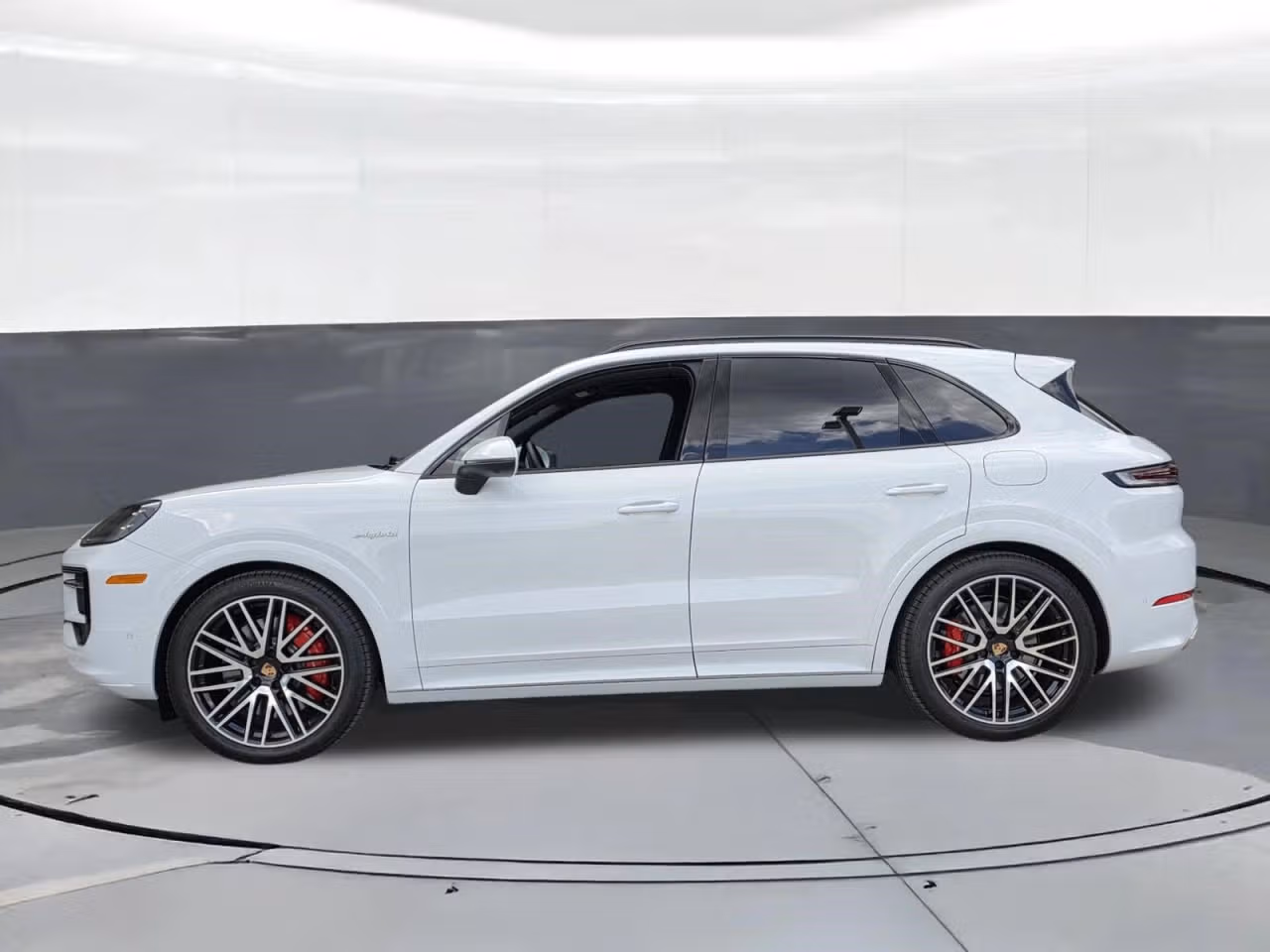 2026 Porsche Cayenne S E-Hybrid - Photo 12