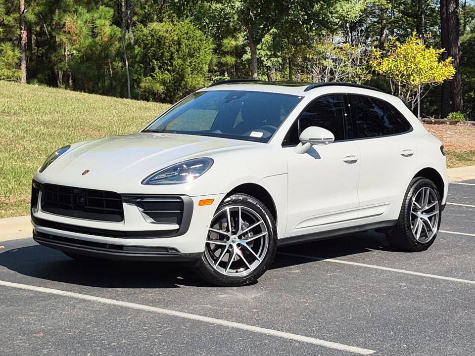 2026 Porsche Macan