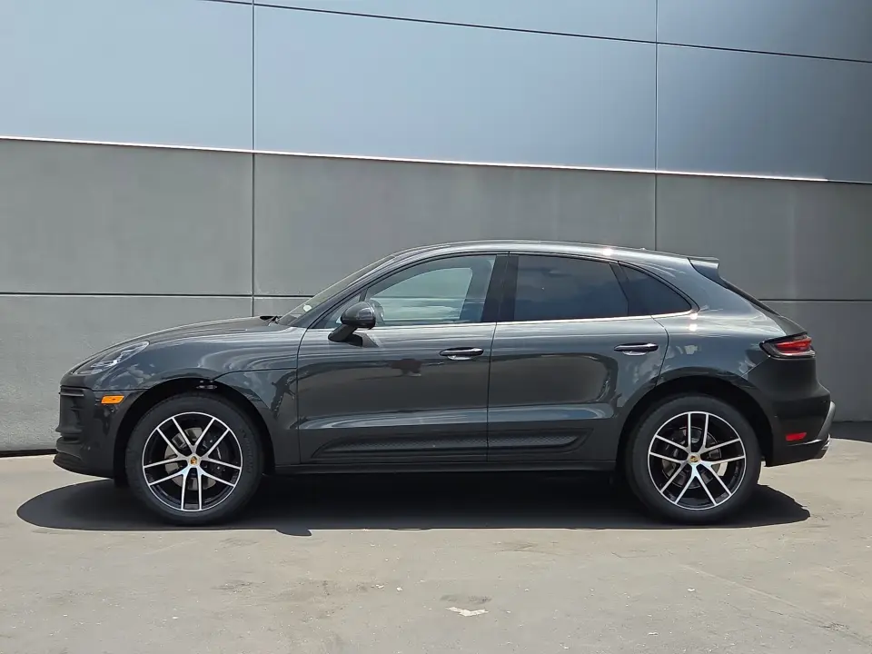 2025 Porsche Macan Base - Photo 15
