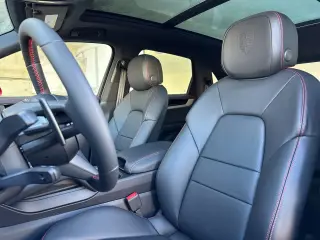 2026 Porsche Cayenne S - Photo 37