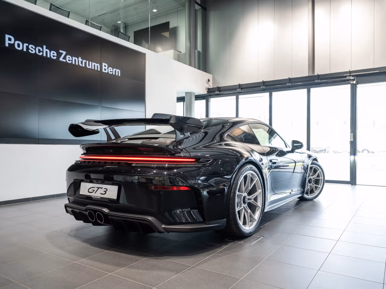 Visualizza 2026 Porsche 911 GT3, Esterno, Nero Jet metallizzato, 3 nella galleria