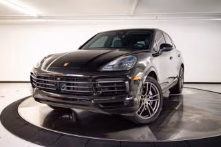 2023 Porsche Cayenne Platinum Edition's photo