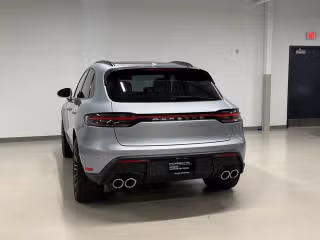 2026 Porsche Macan Base - Photo 17