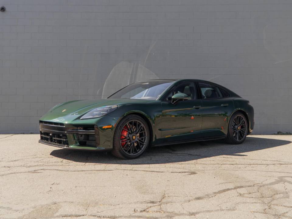 2026 Porsche Panamera