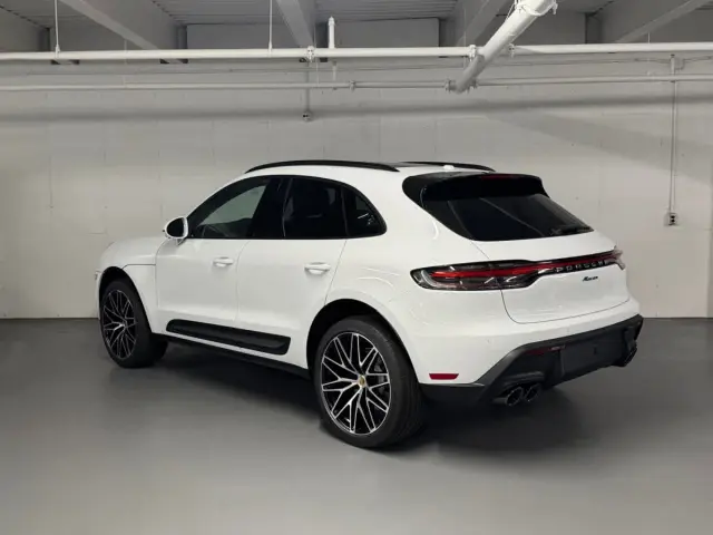 2026 Porsche Macan - Photo 22