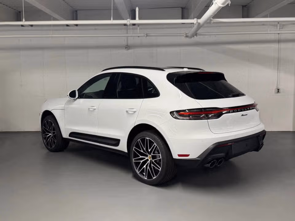 2026 Porsche Macan - Photo 19