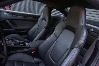 2024 Porsche 911 GTS - Photo 37