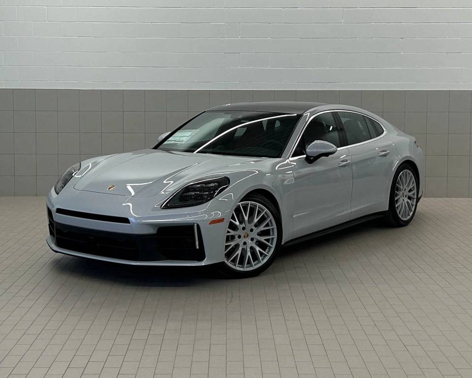 2026 Porsche Panamera