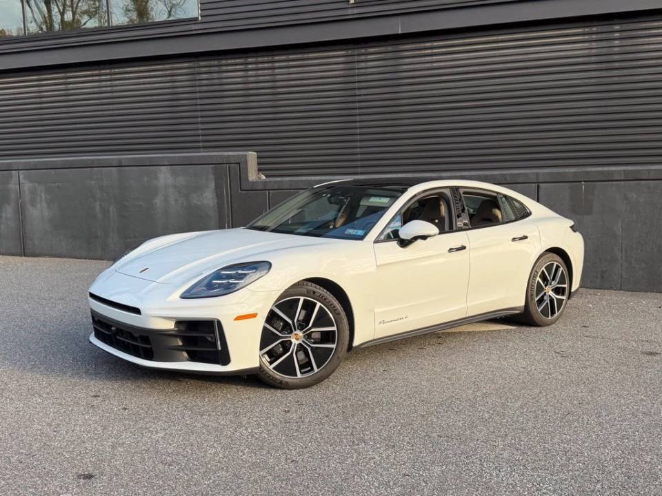 2026 Porsche Panamera