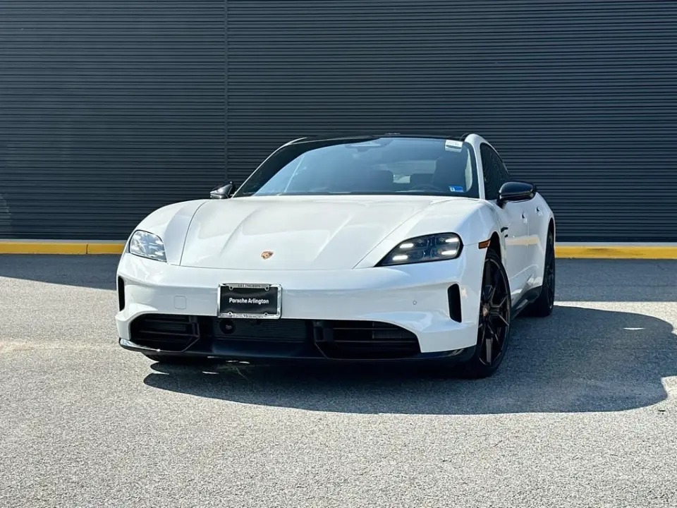 2026 Porsche Taycan S - Photo 7