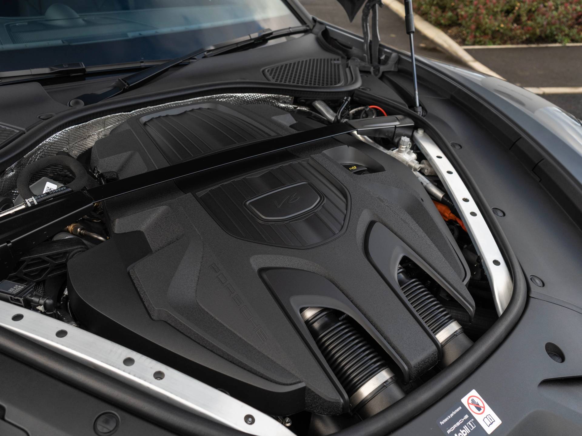 Panamera 4 E-Hybrid, photo 42 of 42