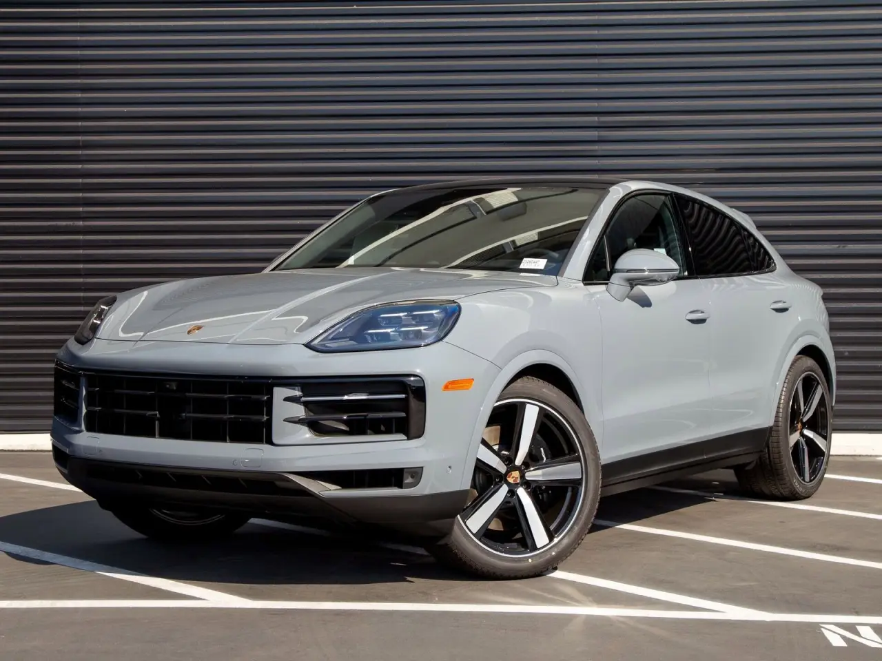 2026 Porsche Cayenne Coup S - Photo 8