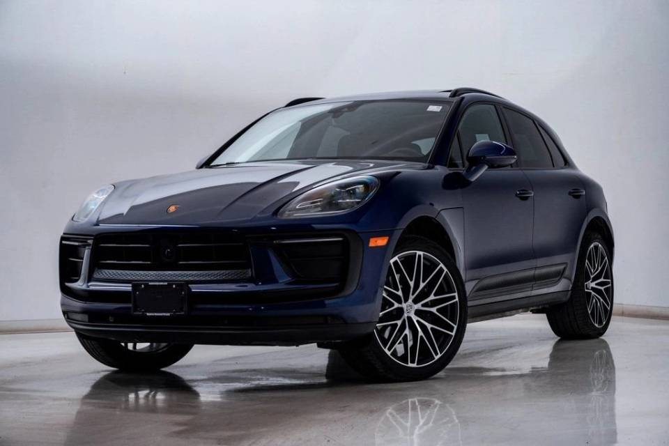 2023 Porsche Macan T