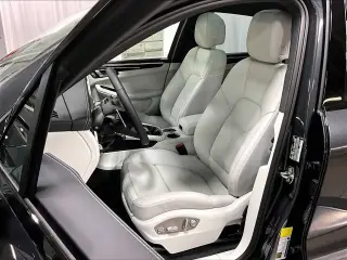 2026 Porsche Macan S - Photo 37