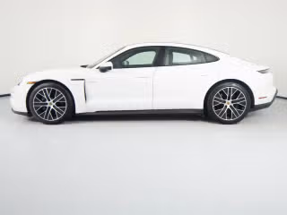 2025 Porsche Taycan 9