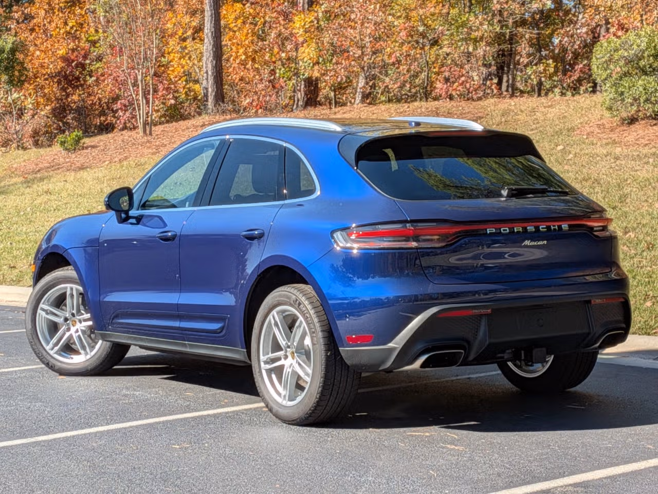 2026 Porsche Macan T - Photo 20