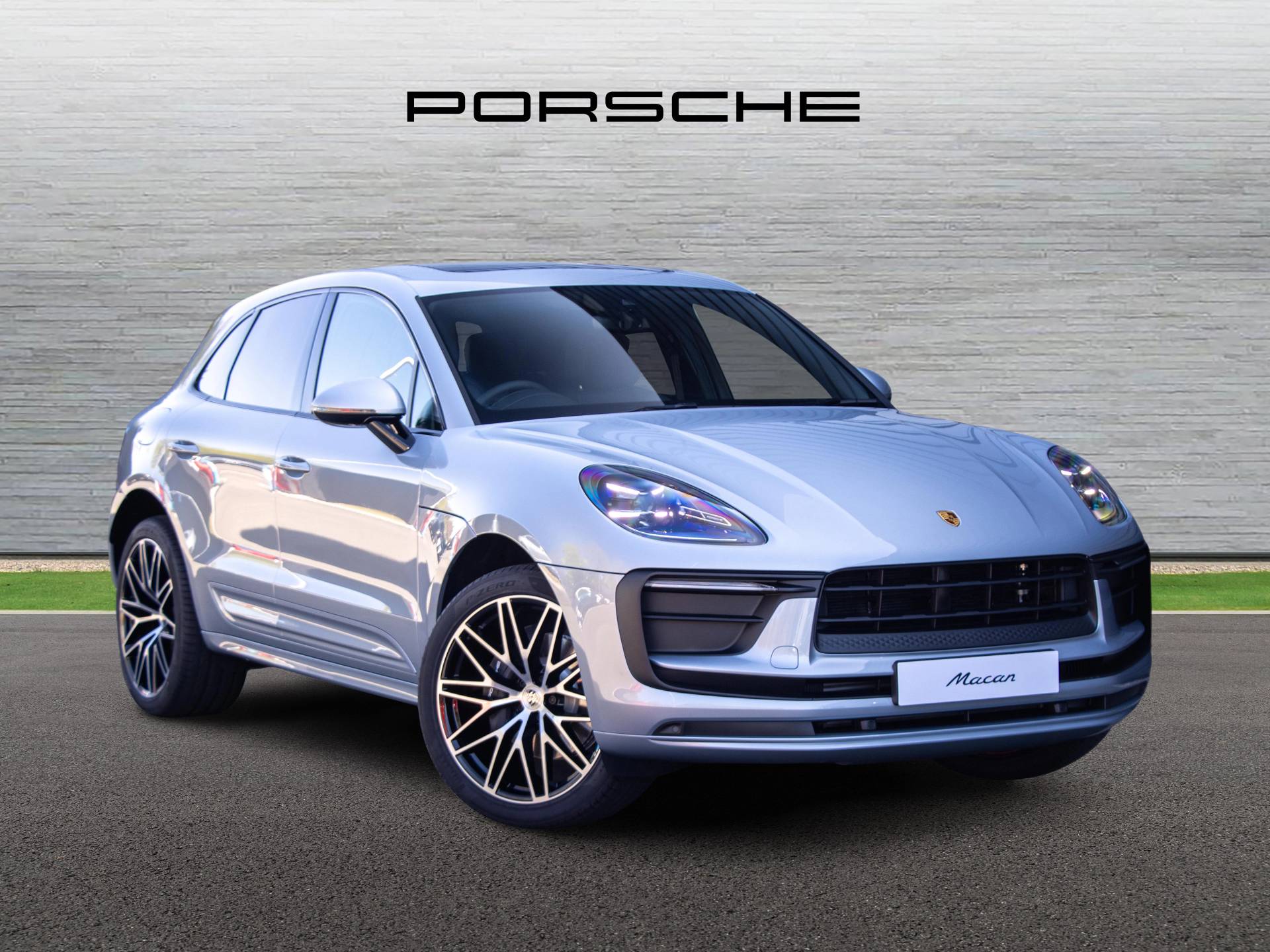 Macan, photo 1 of 33