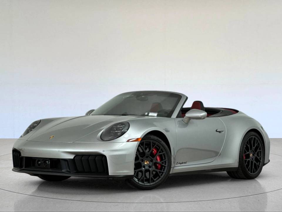 2025 Porsche 911 GTS