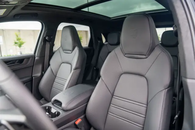 Photo 38