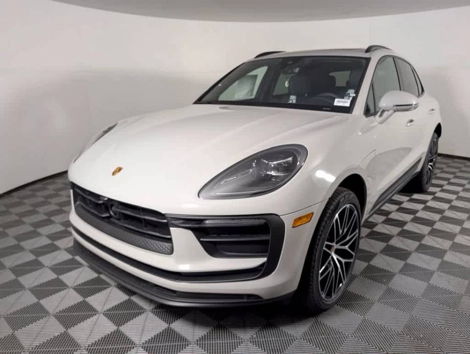 2026 Porsche Macan