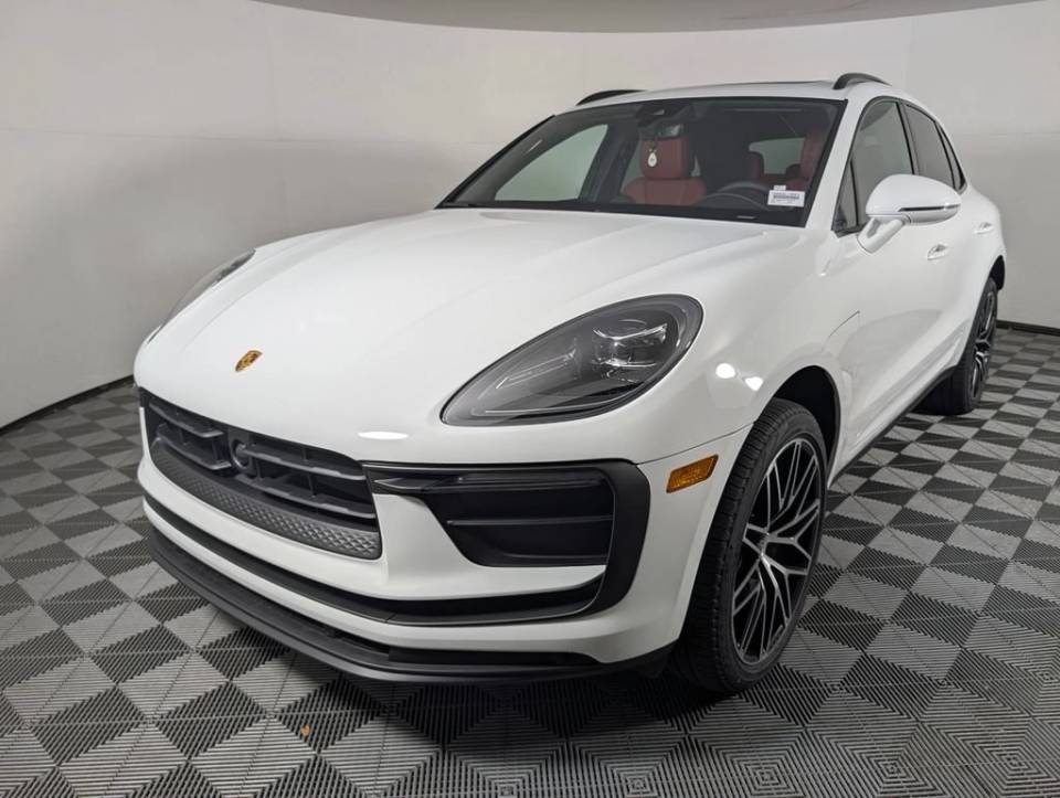 2026 Porsche Macan