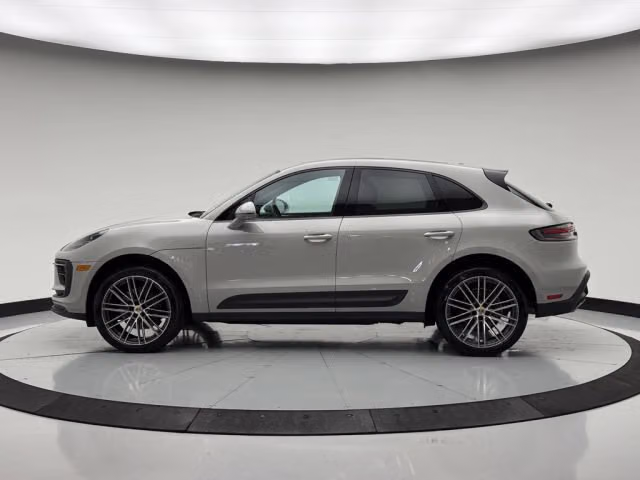 2026 Porsche Macan Base - Photo 10