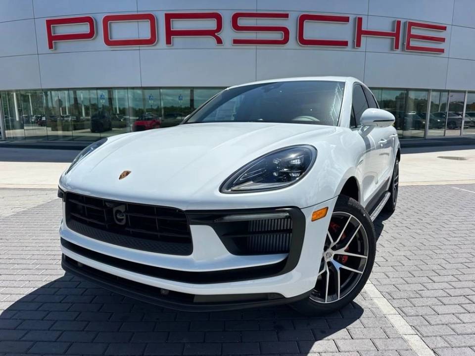 2026 Porsche Macan