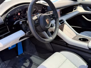 2026 Porsche Taycan S - Photo 25