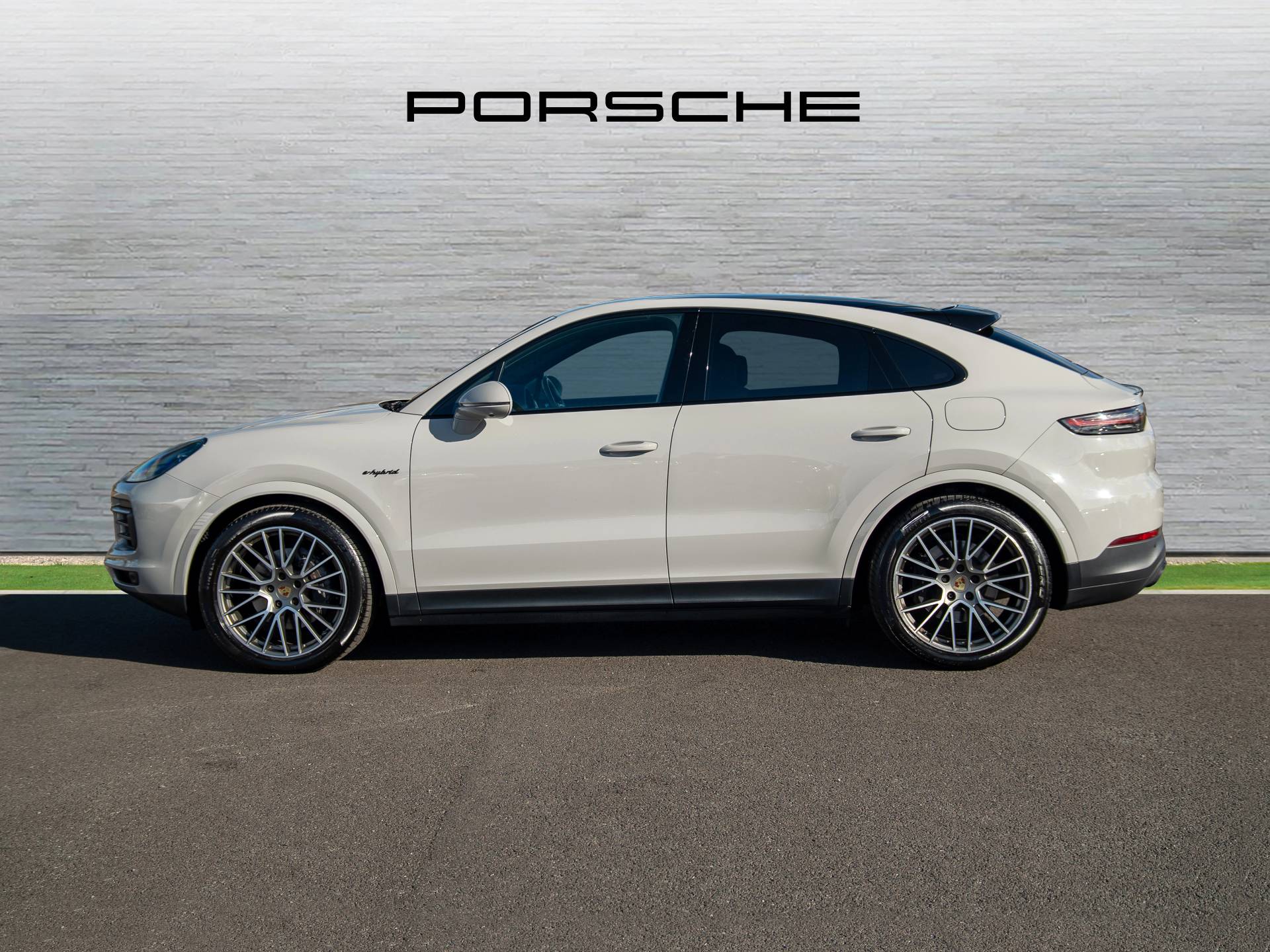 Cayenne E-Hybrid Coupé, photo 2 of 51