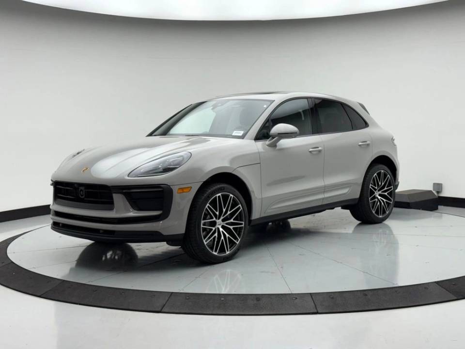 2026 Porsche Macan
