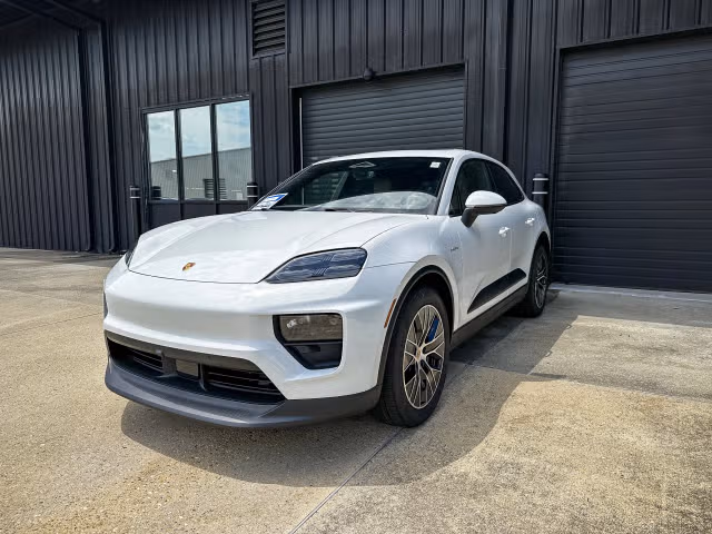 Used 2025 Porsche Macan Base with VIN WP1AD2XA0SL077869 for sale in Baton Rouge, LA